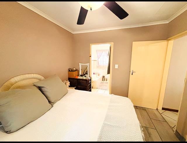 1 BEDROOM TOWNHOUSE FOR SALE IN MORELETA PARK